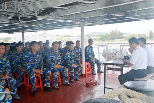 tau hai quan viet nam di singapore du nhieu hoat dong quoc te