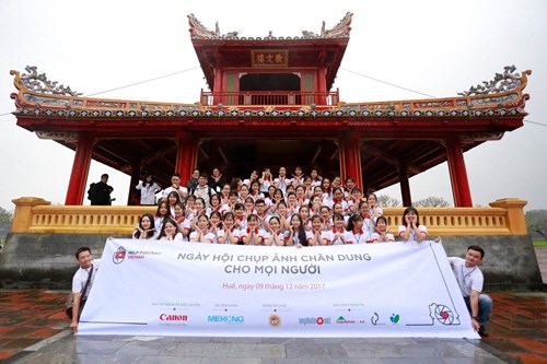 Ngày hội chụp ảnh chân dung cho mọi người.