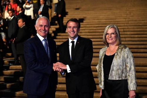 Tổng thống Pháp Emmanuel Macron và Thủ tướng Australia Malcolm Turnbull. (Ảnh: Reuters)