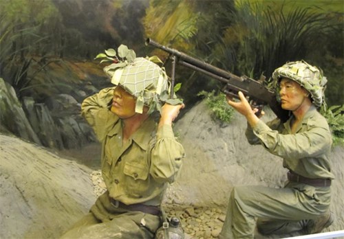 Làm “sống lại” hình ảnh chiến sĩ Bế Văn Đàn lấy thân làm giá súng.
