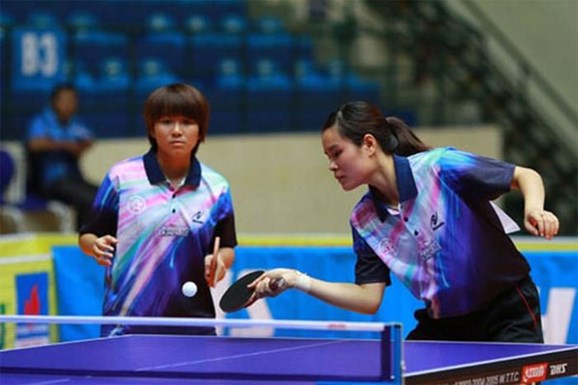 Tay vợt trẻ Phạm Dạ Thảo (bên trái) cùng Nguyễn Thị Nga là những tay vợt nữ tiêu biểu của Hà Nội.