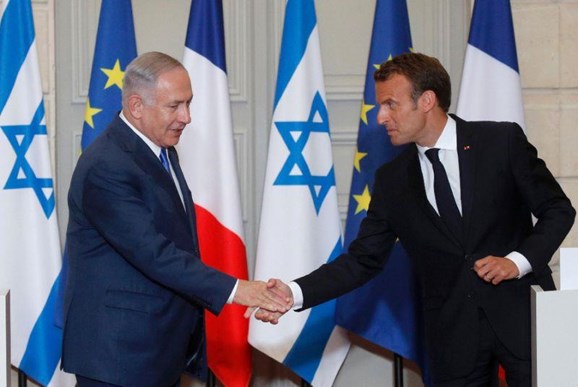 Tổng thống Pháp Emmanuel Macron và Thủ tướng Israel Benjamin Netanyahu tại cuộc họp báo sau hội đàm. Ảnh: Yahoo