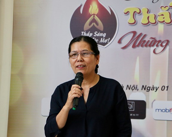 Bà Nguyễn Thị Thanh Hòa, Chủ tịch Hội Bảo vệ quyền trẻ em Việt Nam chia sẻ thông tin về chương trình.