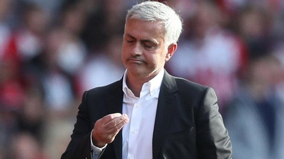 Mourinho tỏ ý thất vọng về lực lượng của M.U ở mùa giải 2018-2019. Ảnh: Sky Sports.