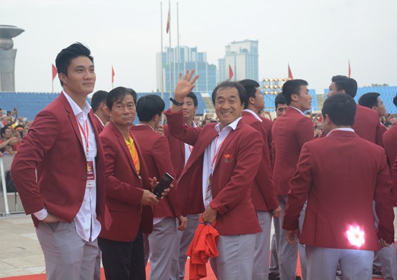 Các thành viên Đoàn Thể thao Việt Nam tại chương trình.