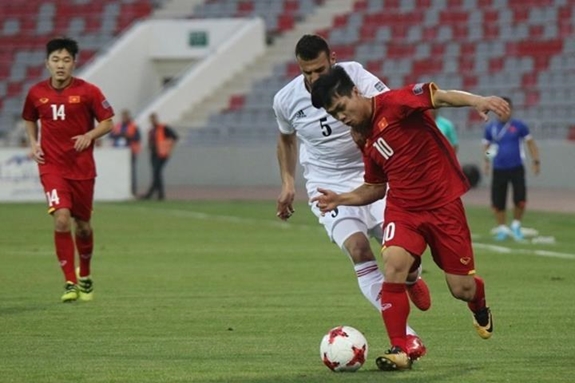 Công Phượng đi bóng trong trận Việt Nam hòa Jordan 1-1 ở vòng loại Asian Cup 2019. Ảnh: Đoàn Huynh