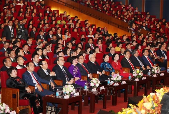 Các đại biểu dự Chương trình Xuân quê hương 2019. Ảnh: TTXVN