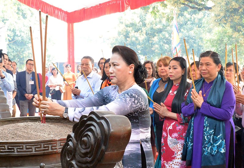 Phụ nữ Việt Nam giữ vai trò quan trọng trong công cuộc đổi mới, phát triển đất nước