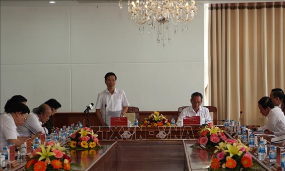 Đoàn Tiểu ban Văn kiện Đại hội XIII làm việc tại Hậu Giang
