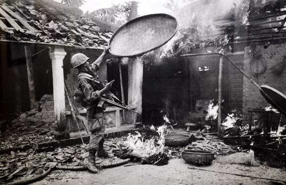 Những tấm hình gây ám ảnh trong “Ký ức chiến tranh”