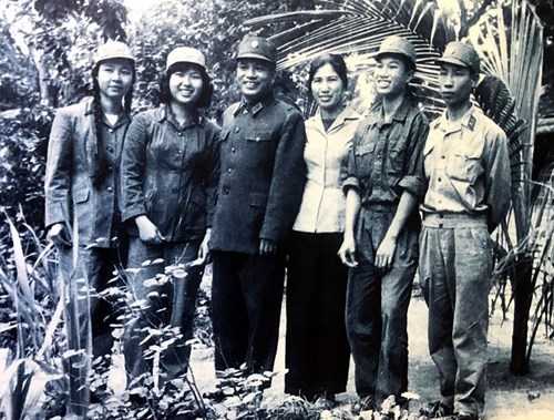 Bài 5: Đại tướng Văn Tiến Dũng với tấm lòng nhân hậu, khoan dung, hết lòng thương yêu bộ đội (tiếp theo và hết)