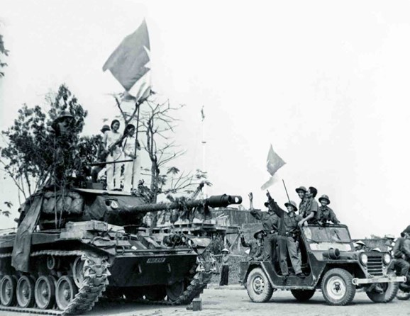 Bài 5: Đại tướng Văn Tiến Dũng với tấm lòng nhân hậu, khoan dung, hết lòng thương yêu bộ đội (tiếp theo và hết)