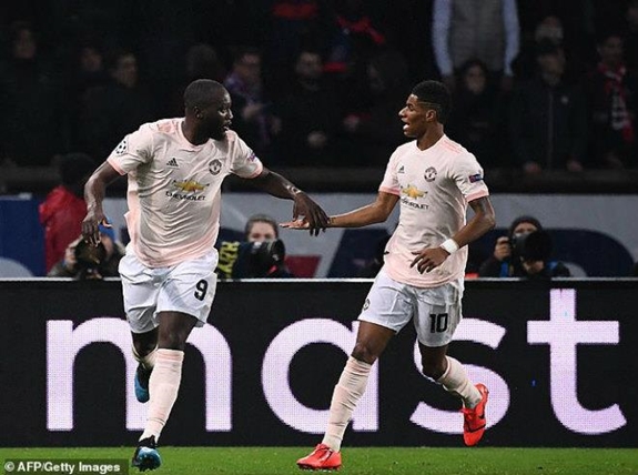 Tiền đạo Lukaku và Rashford cần chơi nỗ lực hơn nữa. Ảnh: Getty Images
