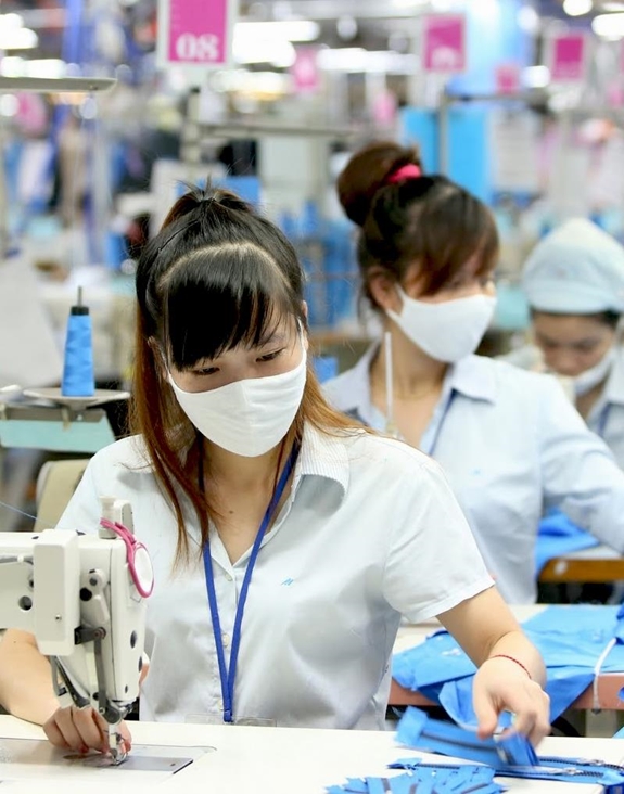 Những “con ong” chăm chỉ thuộc Tổng công ty May 10.