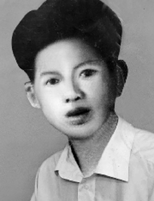 Tìm người thân và đồng đội
