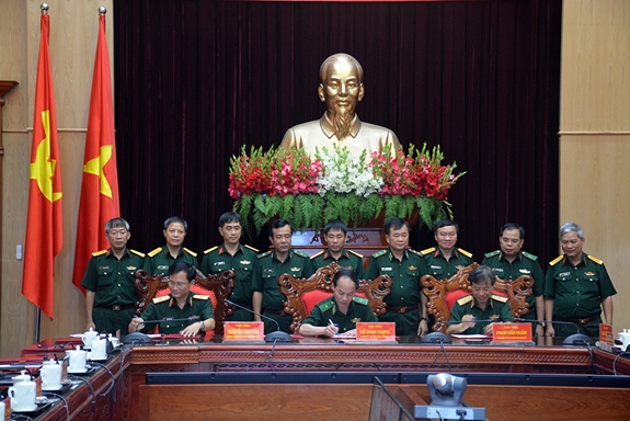 Đại diện lãnh đạo 3 cơ quan ký kết quy chế phối hợp tuyên truyền giai đoạn 2020-2025.