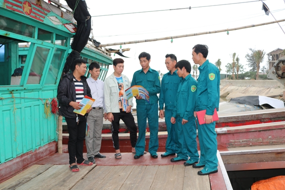 Có dân quân, ngư dân thêm yên tâm bám biển