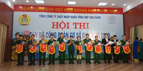 Hội viên công đoàn cơ sở luôn là lực lượng quan trọng trong Phong trào Thi đua Quyết thắng của tổng công ty. Ảnh: Ngọc Hội.