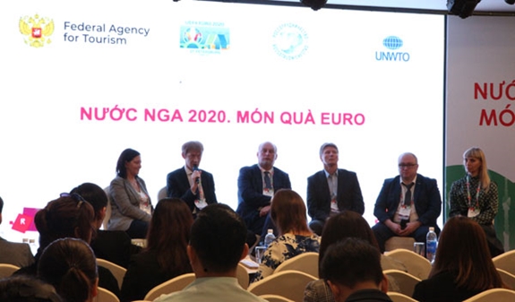 Ban tổ chức giới thiệu chương trình "Nước Nga 2020. UEFA EURO - một món quà”.