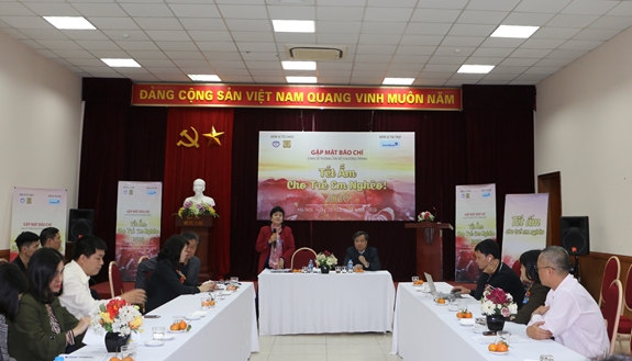 Toàn cảnh buổi gặp mặt báo chí.