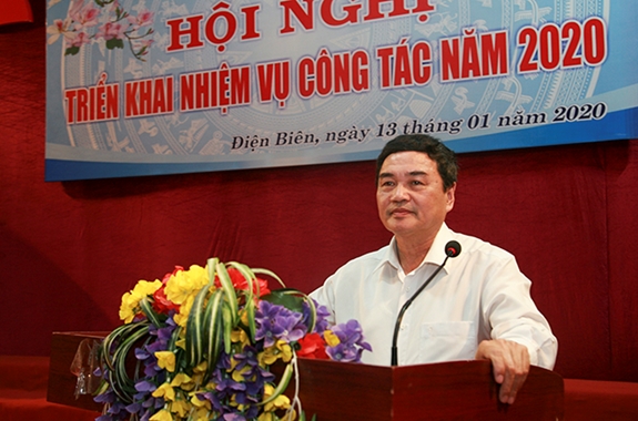 Đồng chí Lê Văn Quý, Phó chủ tịch UBND tỉnh phát biểu chỉ đạo hội nghị.