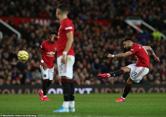 Tân binh Bruno Fernandes có trận ra mắt Man Utd trên sân nhà Old Trafford. Ảnh: Getty