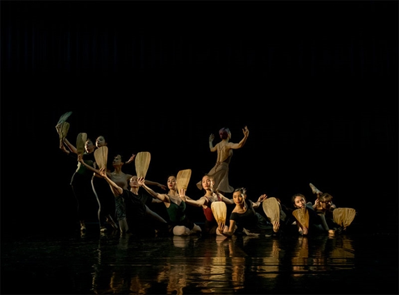 Hình ảnh tập luyện vở ballet “Kiều”. Ảnh: TUYẾT MINH