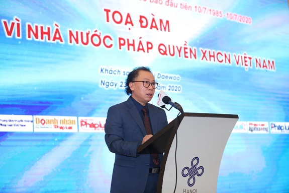 TS Đào Văn Hội, Bí thư Đảng ủy, Tổng biên tập Báo Pháp luật Việt Nam phát biểu tại tọa đàm.