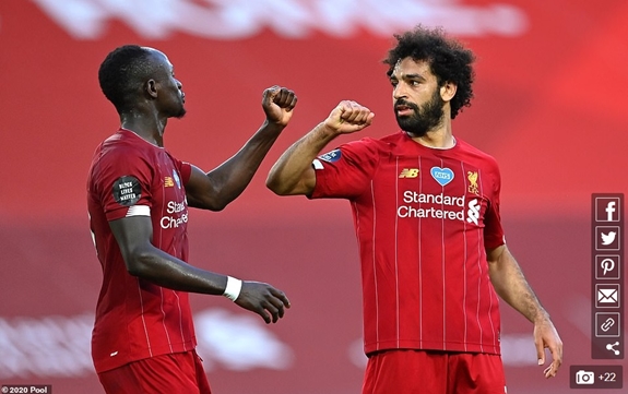 Bộ đôi Salah và Mane thi đấu ấn tượng trước Crystal Palace. Ảnh: Dailymail