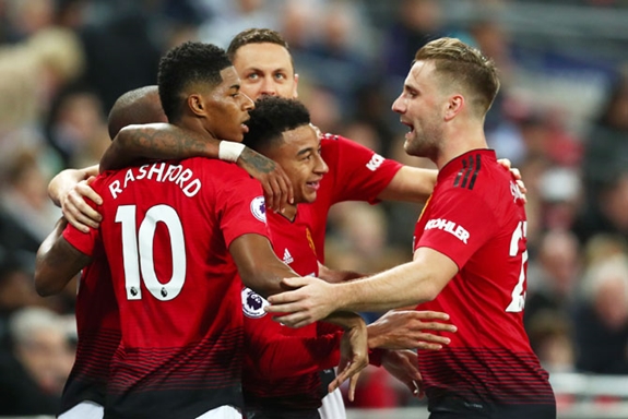 MU đang có lợi thế trong cuộc đua giành vé dự Champions League mùa giải tới.Ảnh: Getty Images.