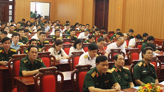 Các đại biểu dự hội nghị.