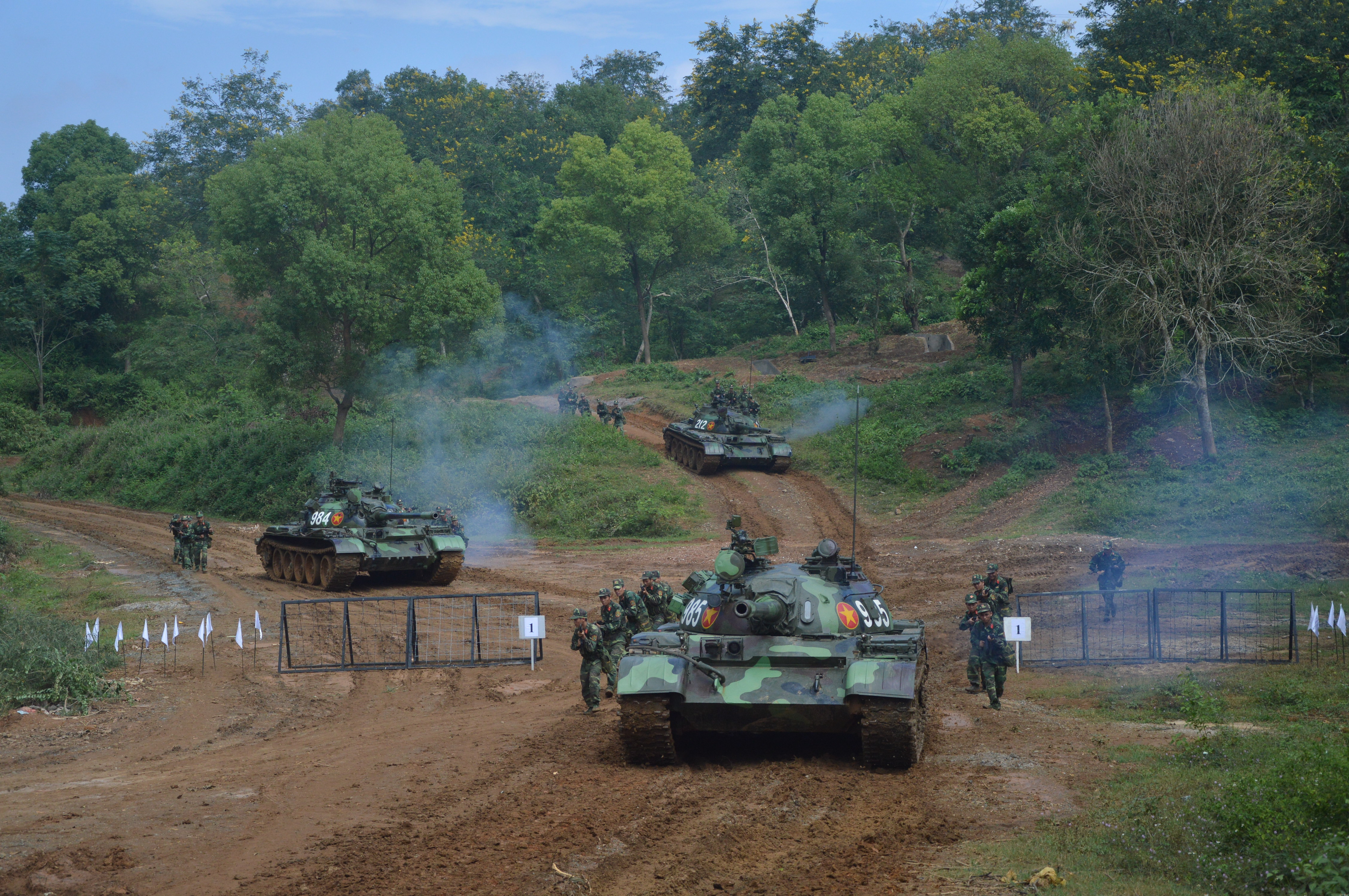 Chất thép lính Tăng 201