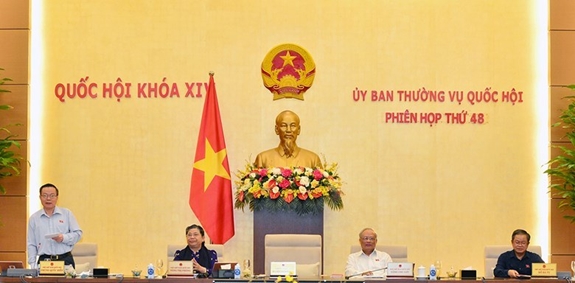 Chưa tính đến việc miễn 1.400 tỷ đồng tiền cấp quyền khai thác tài nguyên nước