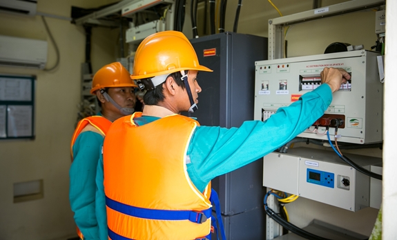 Các nhà mạng chủ động ứng phó với bão số 5, duy trì dịch vụ thông