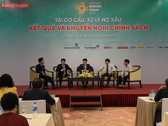 Các đại biểu tham dự diễn đàn. Ảnh: VIỆT ANH