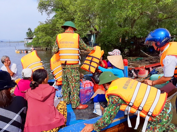 Chủ động 