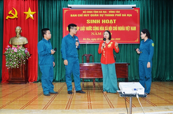 Tiểu phẩm “Chính sách và niềm tin” tuyên truyền “Ngày pháp luật” ở Ban CHQS TP Bà Rịa.