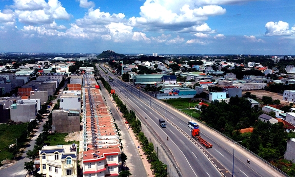 Đường Mỹ Phước-Tân Vạn góp phần phát triển kinh tế-xã hội của tỉnh Bình Dương.
