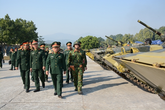 Đoàn công tác Bộ Quốc phòng kiểm tra công tác sẵn sàng chiến đấu tại các đơn vị