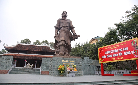 Tượng đài Quang Trung - Nguyễn Huệ tại  Gò Đống Đa. Ảnh: Sở TT & TT Hà Nội.