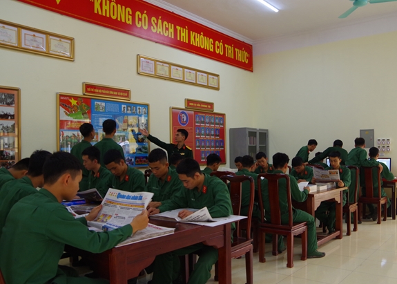 Phòng Hồ Chí Minh của các đơn vị nhộn nhịp trong ngày nghỉ, giờ nghỉ.