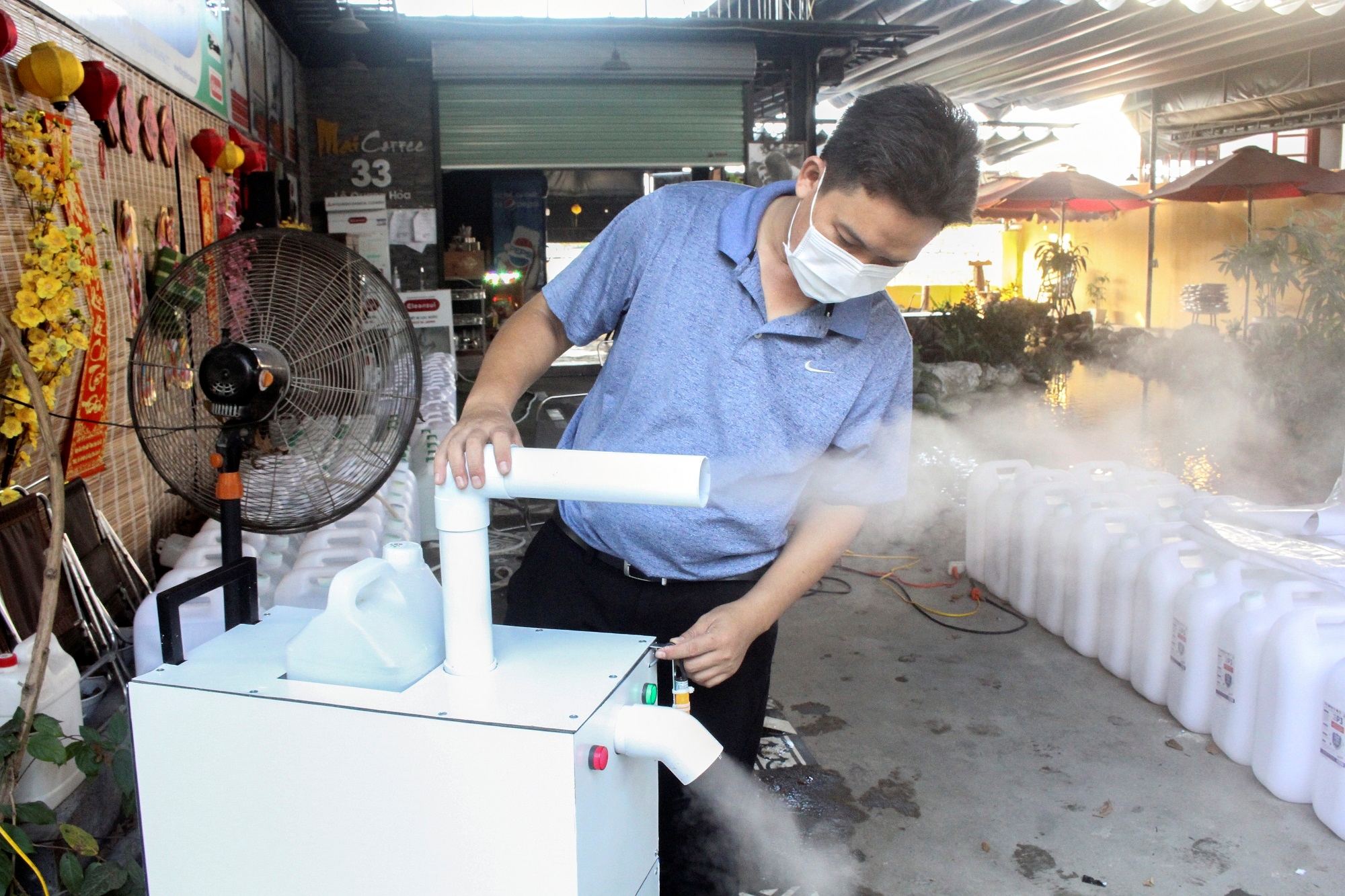 Nhấn vào ảnh để phóng to Chuyện về "chiến sĩ" chống dịch Covid-19 nơi phố biển