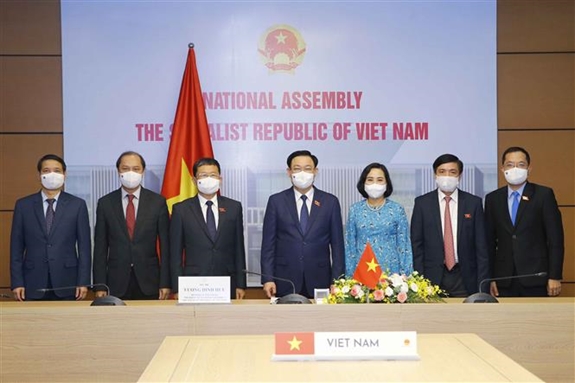 Thúc đẩy hơn nữa quan hệ đối tác chiến lược Việt Nam - Singapore