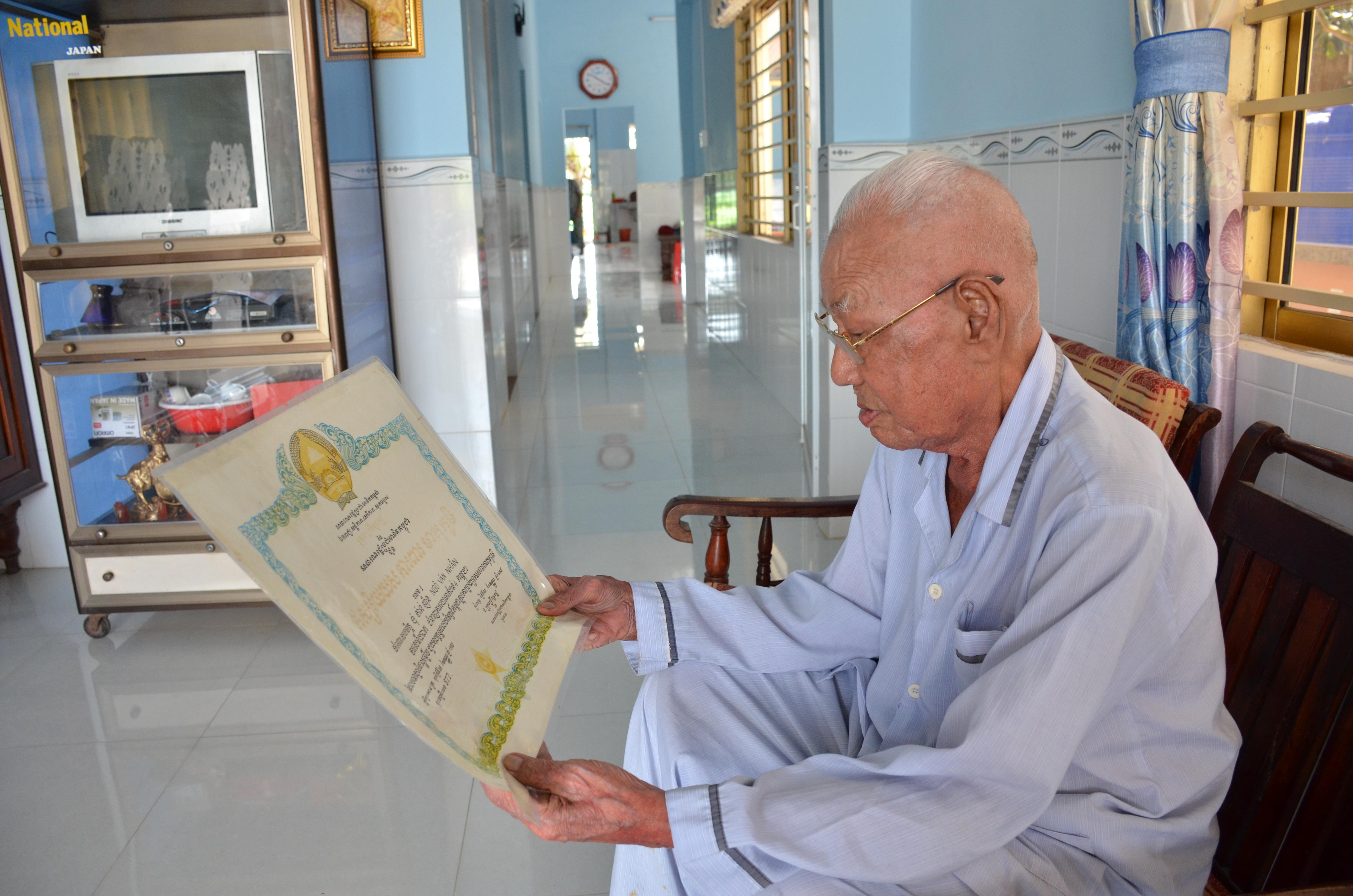 Mầm xanh trở lại Công-pông Chơ-năng