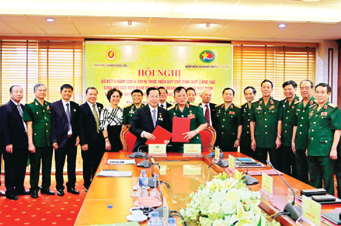 30 năm, “cựu mà không cũ”