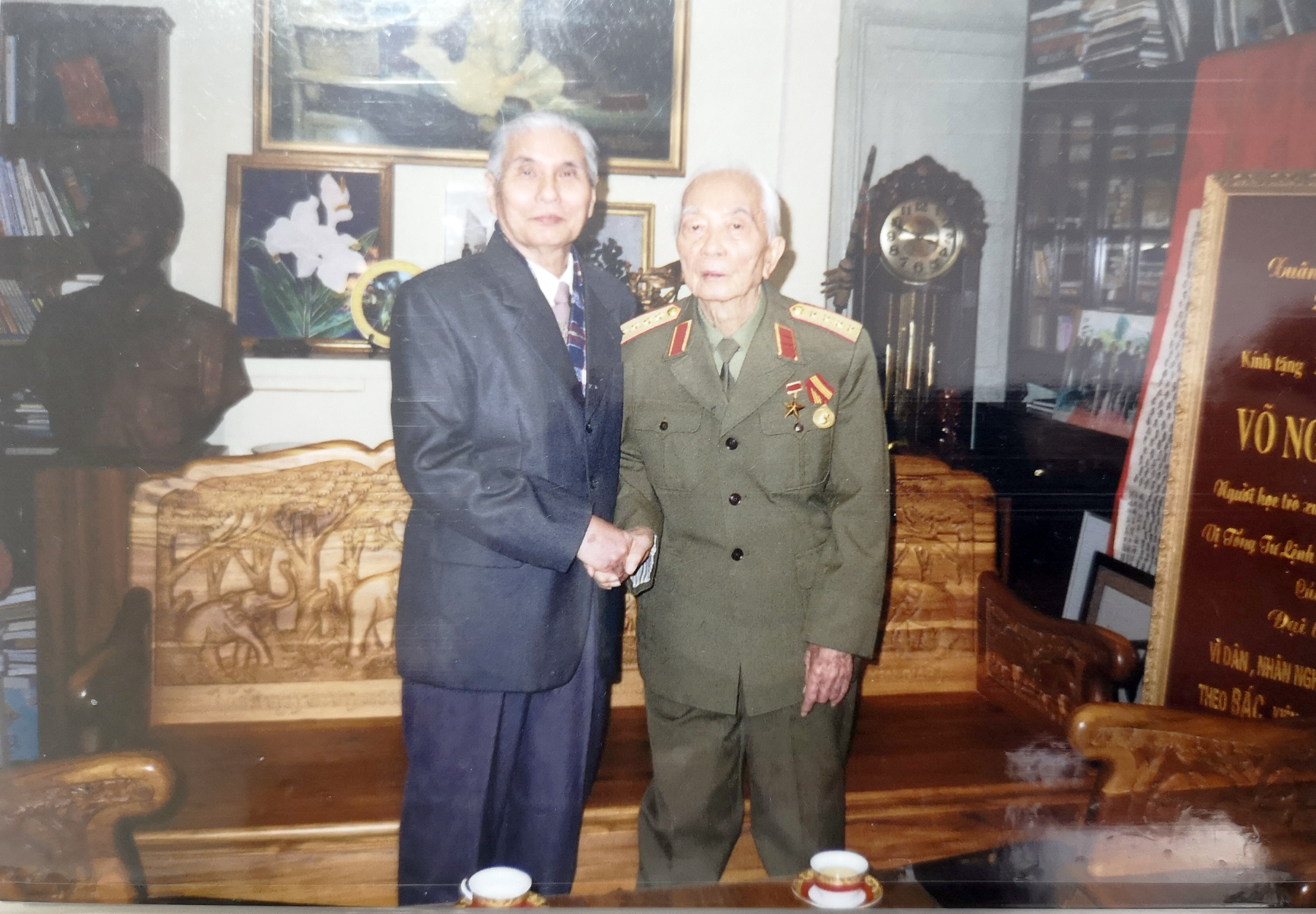 Bức thư tối mật