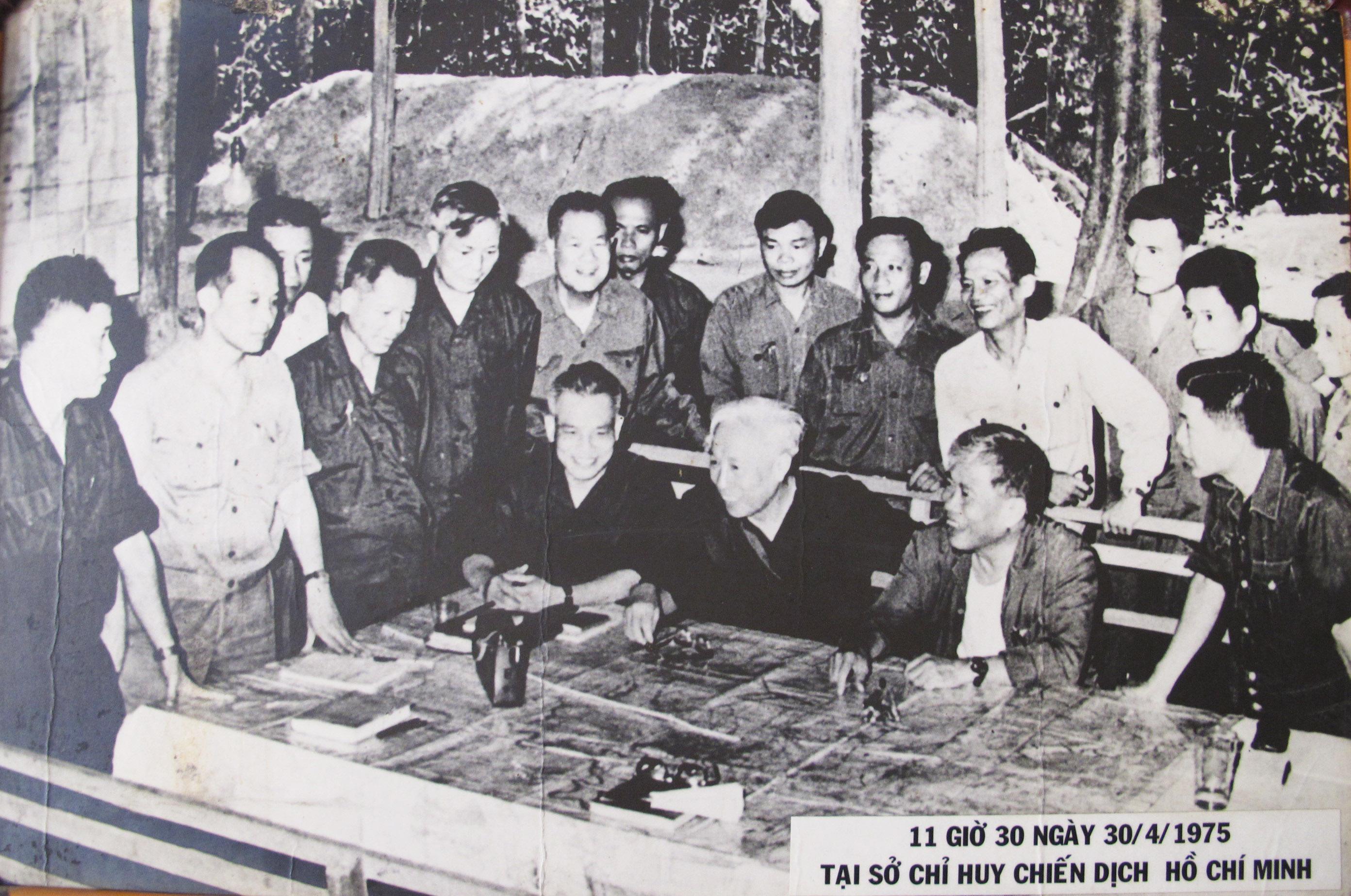 Vị tướng và bức ảnh ở Sở chỉ huy Chiến dịch Hồ Chí Minh