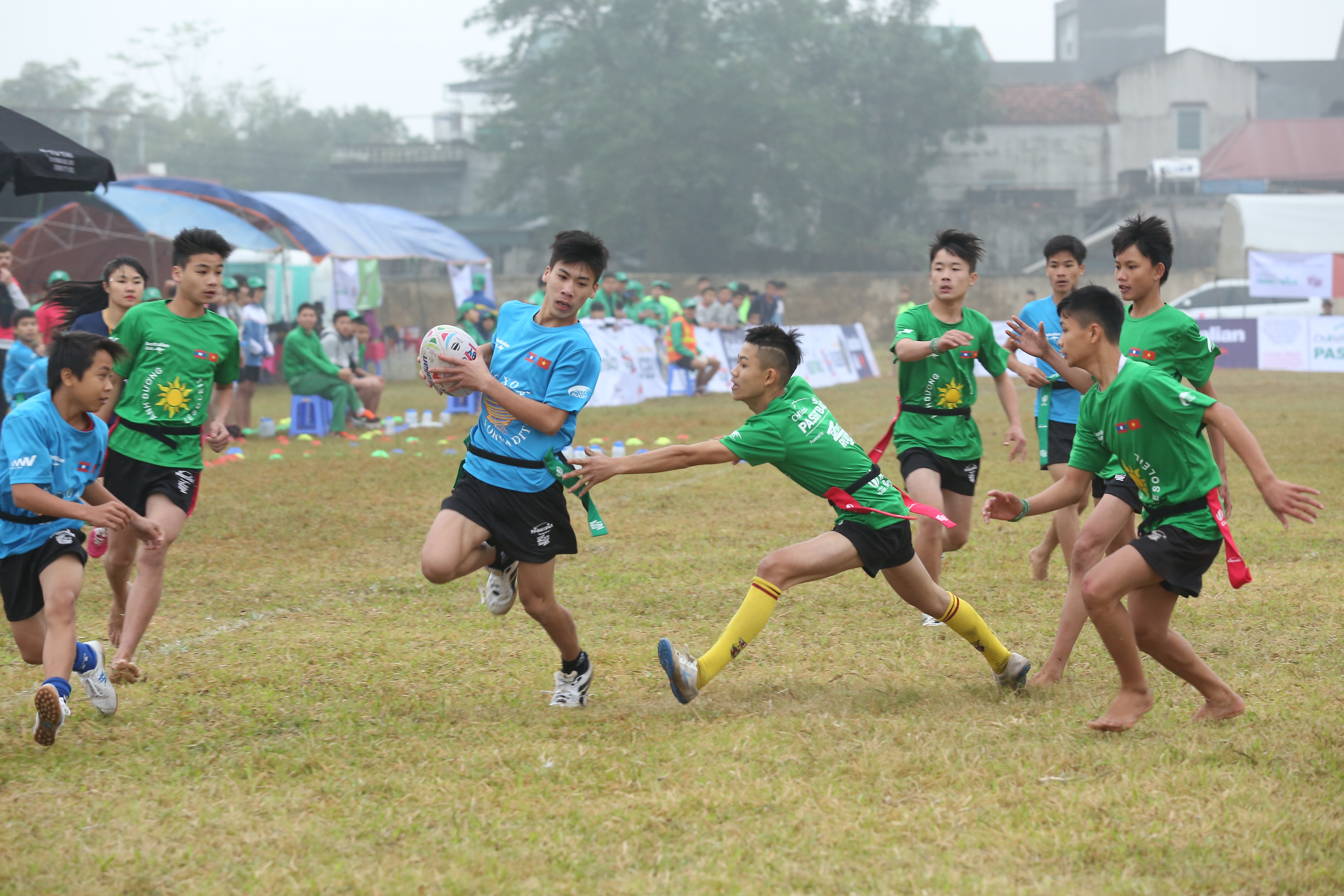 Vietnamese children equipped with life skills through rugby